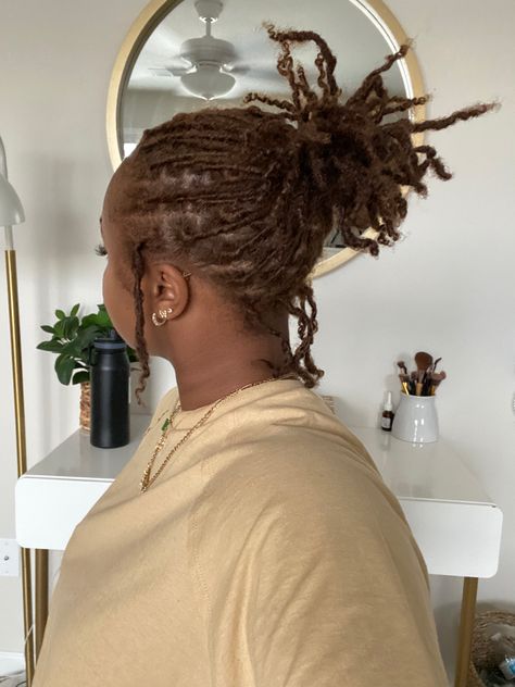 Locs With Brown Tips, Highlight Locs Black Women, Brown Colored Locs, Locs With Combed Out Ends, Hairstyles For Locs For Women Short, Brown Locs With Highlights, Colored Dreads Black Women, Chocolate Brown Locs, Dark Brown Locs