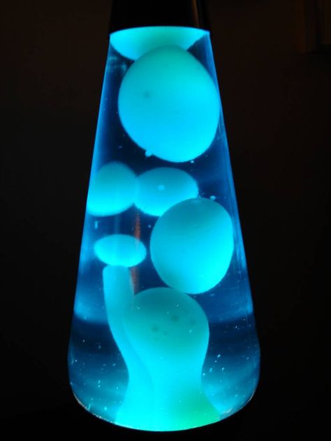 Big Lava Lamp, Lava Lamp Aesthetic, Blue Lava Lamp, Lava Lamp Experiment, Cool Lava Lamps, Neon Azul, Lava Lamps, Life Path, Interior Design Tips