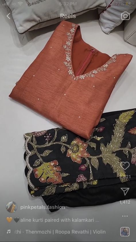 New Hand Work Designs Kurti, New Hand Work Designs, Cotton Sarees Online Shopping, Designs Kurti, Stylish Kurtis Design, Fashionable Saree Blouse Designs, Simple Kurta Designs, Simple Kurti Designs, Womens Trendy Dresses