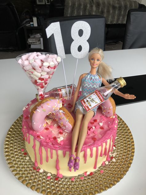 Cake Themes, Barbie Doll Cakes, Cupcake Decorating Tips, 21st Cake, Party Snack Food, 21st Birthday Cakes, Adult Birthday Cakes, Barbie Birthday Party, 18th Birthday Cake