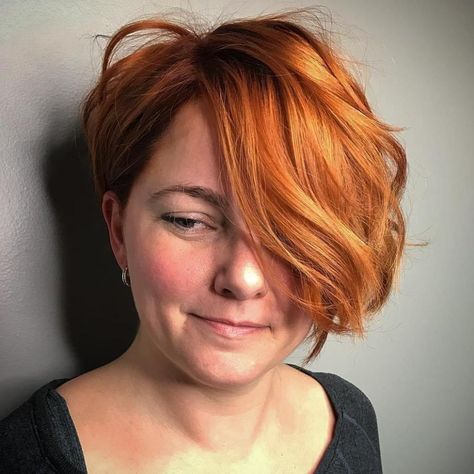 Soft Feminine Bob with Flowing Bangs Short Wavy Pixie, Asymmetrical Pixie Cuts, Cute Pixie Cuts, Short Wavy Haircuts, Curly Pixie Hairstyles, Wavy Pixie, Pixie Cut Styles, Short Ombre Hair, Asymmetrical Pixie