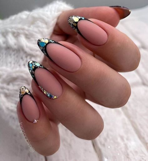 French Tip Nail Designs, Stylish Nails Designs, Almond Acrylic Nails, Black Nail, Uñas Acrilicas, Elegant Nails, Beautiful Nail Art, Classy Nails, Fancy Nails