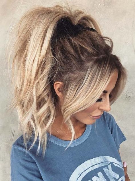 Stunning High Ponytail Hairstyles Trends to Wear in 2018 Ponytail Styles With Bangs, Ponytail Medium Length Hair, High Ponytail Hairstyles, Messy Ponytail, Vlasové Trendy, Long Bangs, Hair Stylies, Have Inspiration, Long Hair With Bangs