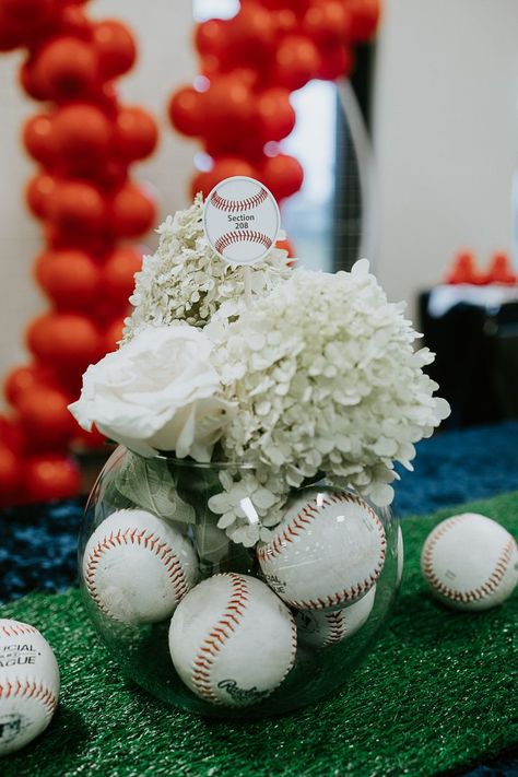 Dodgers Birthday Party, Lover Birthday Party, Baseball Baby Shower Decorations, Dodgers Party, Baseball Centerpiece, 1st Birthday Centerpieces, Baseball Baby Shower Theme, Birthday Centerpieces, Baseball Theme