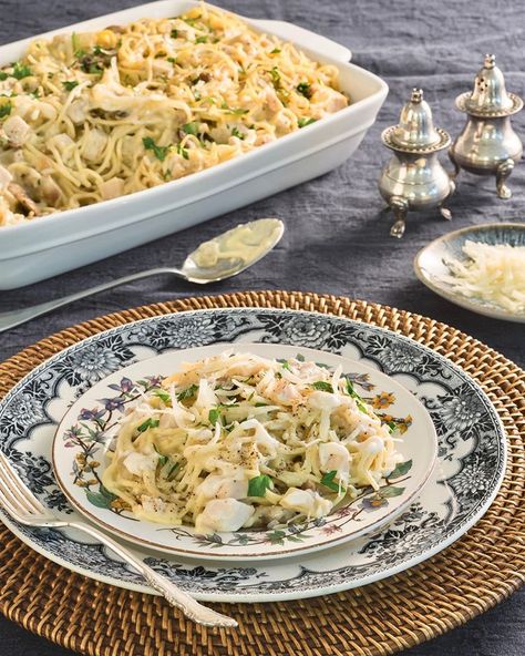 Southern Lady Magazine (@southernladymag) • Instagram photos and videos Turkey Tetrazzini Recipe, Turkey Tetrazzini, Smoked Turkey Recipes, Fresh Turkey, Turkey Casserole, One Dish Dinners, Southern Lady, Pasta Shapes, Smoked Turkey