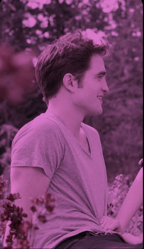 Pink Twilight Aesthetic, Twilight Core, Twilight Aesthetic, Twilight Edward, Twilight Film, Mix Photo, Twilight Movie, Edward Cullen, Pink Wall