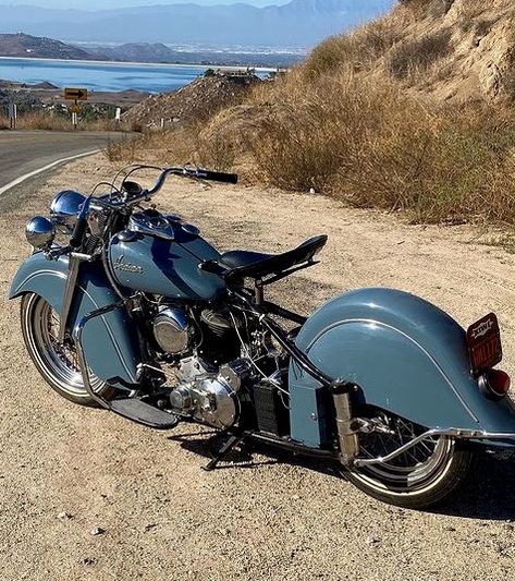 1920s Motorcycle, Hd Fatboy, Indian Motorbike, Vintage Moped, Мотоциклы Harley Davidson, Custom Motorcycles Bobber, Vintage Indian Motorcycles, Image Moto, Antique Motorcycles