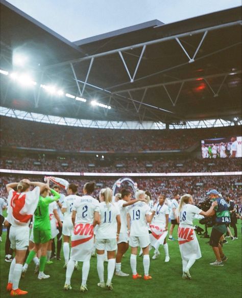 Euros 2022 Lionesses, England Football Women, England Lionesses Aesthetic, England Lionesses Wallpaper 2023, England Women’s Football, Lionesses Football Aesthetic, England Womens Football Wallpaper, Woso Football Wallpaper, Lionesses Football Wallpaper