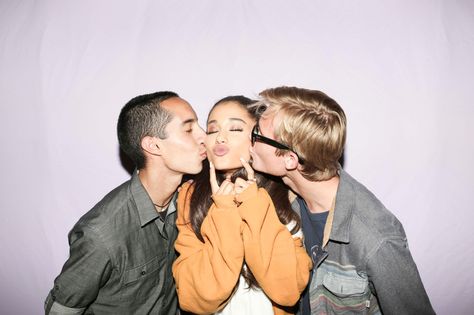 Ariana Grande Hair, Ariana Grande Fans, Honeymoon Tour, Hair Due, Ariana Grande Photos, Ariana Grande Pictures, My Queen, Sam And Colby, Dangerous Woman