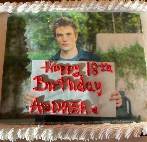 robert pattinson Robert Pattinson Birthday, Twilight Cake, English Writing Skills, Edward Cullen, English Writing, Robert Pattinson, 18th Birthday, Happy Birthday Cards, Writing Skills