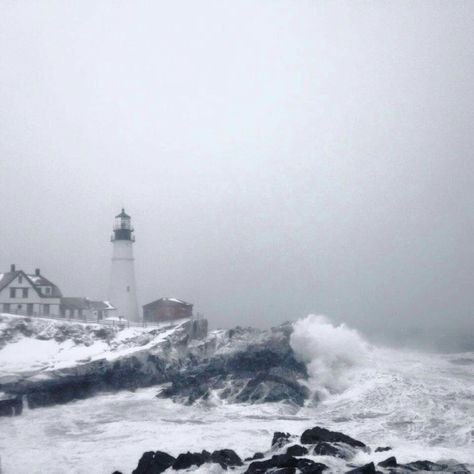 Portland Maine during snow storm 1/30/2015. Portland Maine Winter, Snowy Lighthouse, Portland Maine Aesthetic, Maine Snow, Fisherman Aesthetic, Maine Aesthetic, Acadia Maine, Maine Winter, Lighting Storms