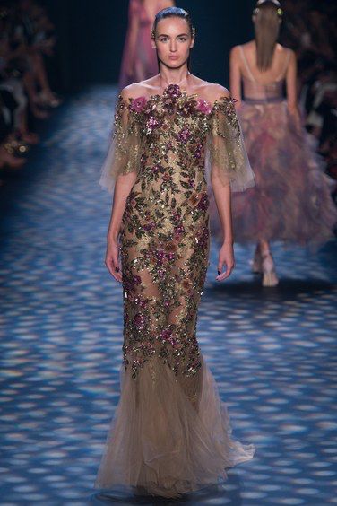 Marchesa Spring 2017 Ready-to-Wear Fashion Show Collection Marchesa Spring, Atelier Versace, فستان سهرة, Zuhair Murad, Couture Gowns, Flower Show, Marchesa, Gorgeous Gowns, Elie Saab