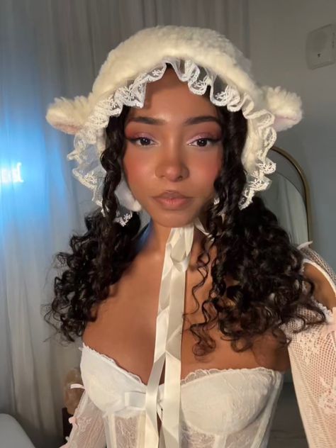 Pretty black girl in a bo peep sheep halloween costume with a furry hat and white corset Sheep Costumes, Lamb Costume, Hot Halloween Outfits, Halloween Coustumes, Halloween Costumes For Women, Pretty Halloween Costumes, Holloween Costume, Pretty Halloween, Trendy Halloween Costumes