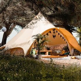 Glampsite Ideas, Ward Robes, Glamping Inspiration, Boutique Camping, Four Season Tent, Window Mesh, Bell Tents, Inner Tent, Tent Fabric