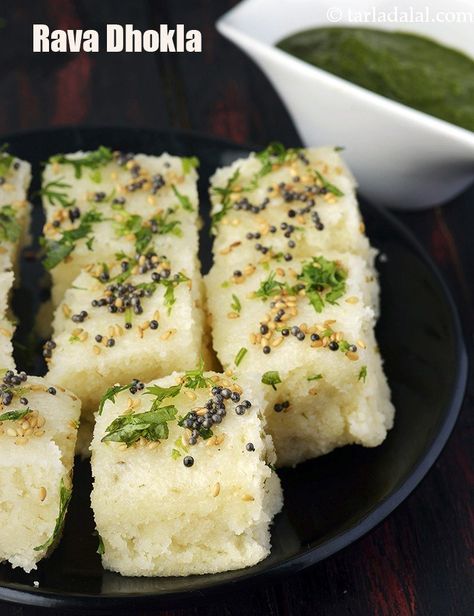 Rava Dhokla, Semolina Dhokla, Suji Dhokla recipe, How to make Rava Dhokla Easy Indian Appetizers, Khaman Dhokla, Gujarati Snacks, Dhokla Recipe, Semolina Cake, Indian Appetizers, Perfect Healthy Breakfast, Instant Oats, Gujarati Recipes