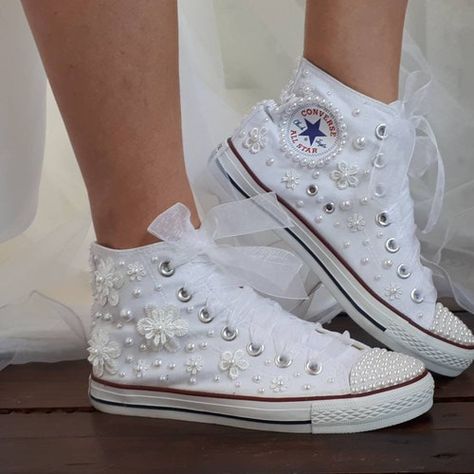 Wedding Converse Bride, All White Converse, Bride Converse, Custom Converse Shoes, Converse Wedding, Black Wedding Shoes, Bridal Converse, Wedding Shoes For Bride, Wedding Shoes Bridesmaid