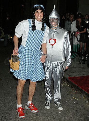 Dorthy Costume, Pop Culture Costumes, Oz Characters, Tin Man Costumes, Wizard Of Oz Characters, Jason Biggs, The Tin Man, Dorothy Wizard Of Oz, Dorothy Costume