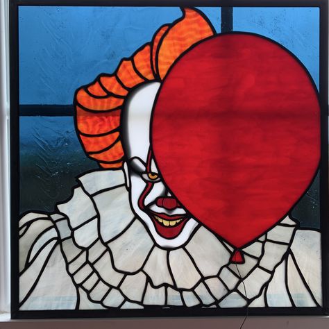 Pennywise Tiffany style stained glass panel. #harshglass #stainedglasspanels #horrorart #itchapter2 #pennywise #art  #stainedglasswindows #horrormovies #horror Stained Glass Painting Ideas, Horror Stained Glass Pattern, Halloween Stained Glass Ideas, Vitray Art Ideas, Halloween Mosaic, Gothic Gallery Wall, Stained Glass Halloween, Glass Stencil, Stained Glass Patterns Free