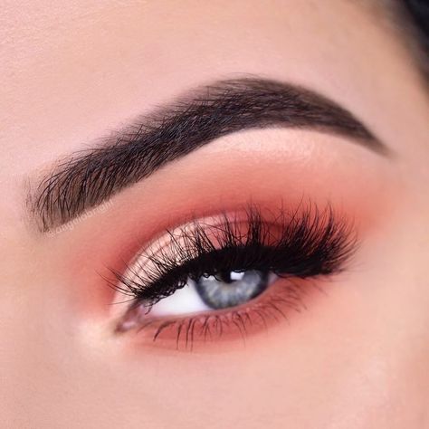 Makeup Ideas Spring, Spring Makeup Ideas, Peach Eye Makeup, Spring Eye Makeup, Golden Eye Makeup, Soft Eye Makeup, Dark Eye Makeup, Bright Eye Makeup, Peach Eyeshadow