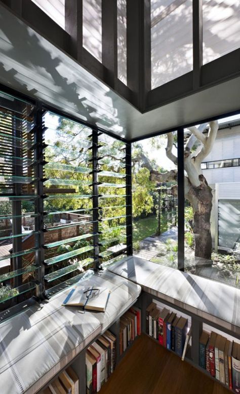 Marcus House-08 Glass Louvers, Jalousie Window, Beach Houses Architecture, Louvre Windows, Indoor Outdoor Living, Architect Design, My Dream Home, Contemporary House, Windows And Doors