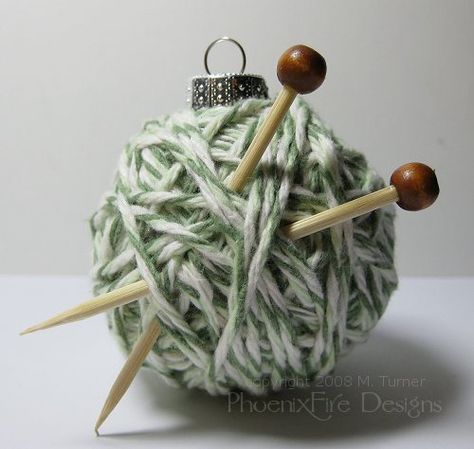 Top 25 DIY Christmas Ornaments - Busy Being Jennifer For Mom, Mom Diy, Yarn Ball, Noel Christmas, Ideas For, Christmas Knitting, Xmas Ornaments, Homemade Christmas, Xmas Crafts