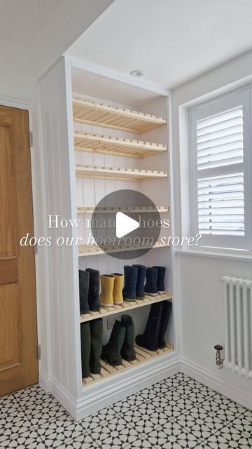 Jade Lisa Interiors on Instagram: "How many shoes does this one room hold?  72 pairs is how many 😂 24 in the custom built shoe rack, 8 in the shoe bench and 40 in an Ikea Pax cupboard (not shown here). Is that a high amount for a family of 6?! I have no idea 🙈🤷🏻‍♀️😂 All I know is that converting a portion of the garage into a bootroom was a very sensible idea 😂" Laundry Cupboard Ideas Built Ins, Pax Shoe Storage, Shoe Cupboard Ideas, Built In Shoe Cabinet, Built In Shoe Rack, Shoe Storage Small Closet, Shoe Cupboard, Open Wardrobe, Many Shoes