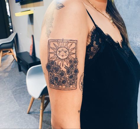 Sunflower Tarot Card Tattoo, Sunflower And Sun Tattoo, Sunflower Sun Tattoo, Celestial Tattoos, Tattoo Sunflower, Botanical Tattoos, 2024 Tattoo, Celestial Tattoo, Sun Tattoo Designs