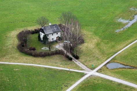 Isolated House, Stay Alone, Relaxing Places, Top Of The World, Take A Break, Container House, Future House, Your Soul, Modern House Design