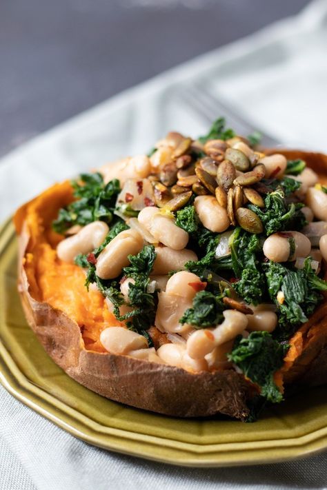 Sweet Potatoes with Lemony Kale and White Beans-3 Lemon Kale, Vegan Bean, White Bean Recipes, Arbonne Recipes, Detox Day, Sweet Potato Kale, White Bean, Vegan Dinner, Vegan Meals