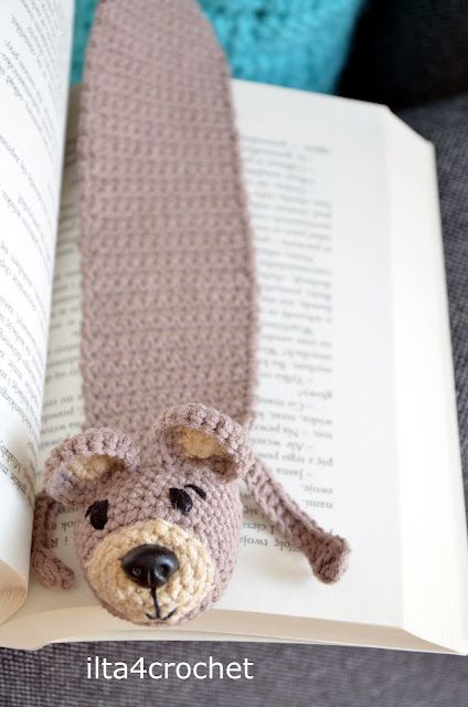 crochet teddybear bookmark tutorial Bear Bookmark, Crochet Bookmarks Free Patterns, Bookmark Tutorial, Bookmark Crochet, Crochet Bookmark Pattern, Crochet Bookmark, Pet Sweaters, Creative Bookmarks, Crochet Towel