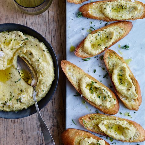 These simple bruschetta are topped with a silky chickpea puree, then finished with a drizzle of olive oil. Nancy Silverton, Easy Bruschetta, Crostini Recipes, Bruschetta Recipe, Garlic Bread, Appetizer Snacks, Finger Foods, Wine Recipes, Appetizer Recipes