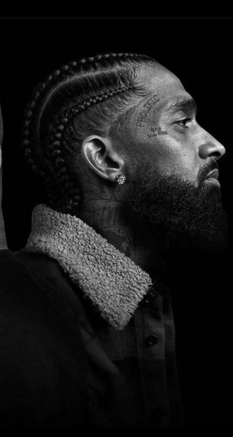 Rapper Portraits, Rapper Photography, Nipsey Hussle Wallpaper, Nipsey Hussle Photoshoot, Rapper Studio Photography, Nipsey Hussle, Nipsey Hussle Black And White, Nipsey Hussle Portrait, Rapper Portrait Tattoo