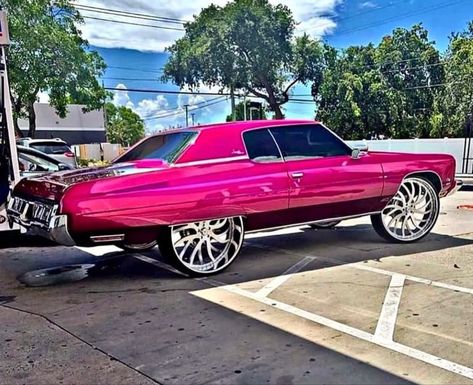 Candy Paint Cars, Hellcat Charger, Chevy Caprice Classic, Box Chevy, It Magazine, Austin Cars, Donk Cars, Chevy Caprice, Classic Cars Chevy