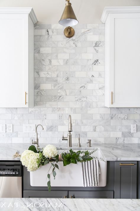 gray cabinets with marble countertops tiles in different shades of gray and white kitchen tile backsplash ideas Modern Kitchen Backsplash, White Kitchen Backsplash, Marble Subway Tiles, Grey Backsplash, Tuscan Kitchen, Tile Countertops, Backsplash Designs, Marble Backsplash, New Kitchen Cabinets