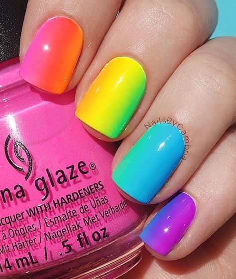 If the horizontal ombre doesn’t really make you see the effect of the rainbow, you can still try it vertically. That way, you could really see how your nails resemble a rainbow. Shamrock Nails, Rainbow Nail Art Designs, Kids Nail Designs, Rainbow Nails Design, Rainbow Nail Art, Nail Art For Kids, Rainbow Nail, Colorful Nail, Awesome Nails