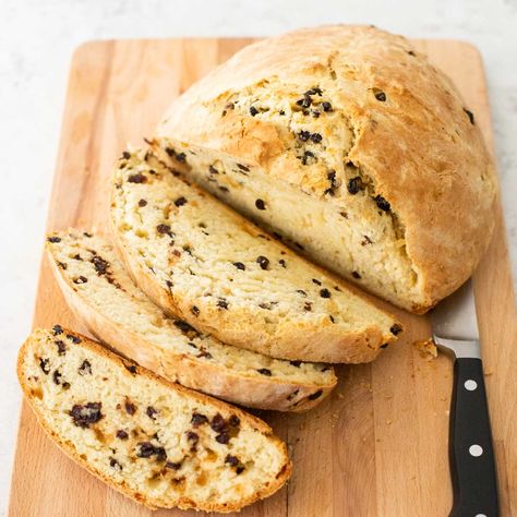 Irish Soda Bread with Raisins {Oven or Bread Machine} Irish Soda Bread Machine, Bread Machine Soda Bread Recipe, Irish Soda Bread Machine Recipe, Irish Soda Bread Recipe Bread Machine, Bread Maker Irish Soda Bread, Irish Soda Bread In Bread Machine, Irish Soda Bread With Raisins, Irish Shortbread Cookies, Irish Shortbread