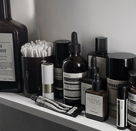 Man Essentials, Men’s Bathroom Aesthetic, Skin Care For Men Aesthetic, Goth Self Care, Skin Care Men, Man Skincare Aesthetic, Men’s Bathroom Organization, Men’s Dark Bathroom Ideas, Black Cosmetics