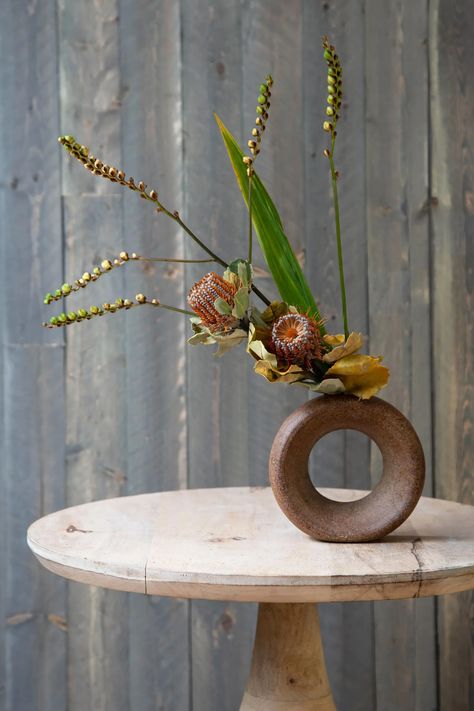 David Stark, Dried Arrangements, Hydrangea Arborescens, Asparagus Fern, Arrangement Ideas, Pink Vase, Flower Inspiration, Special Flowers, Japanese Flowers