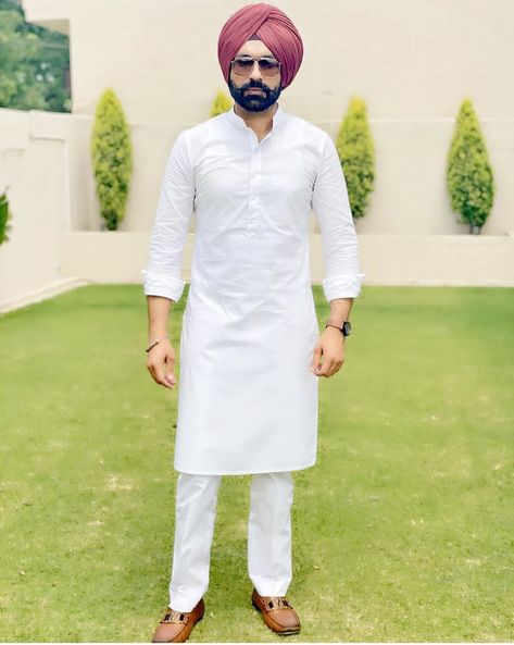 Instagram Post Men, Kurta Pajama Men Punjabi, Tarsem Jassar Pics, Punjabi Dp, Punjabi Kurta Pajama Men, Tarsem Jassar, Punjabi Kurta, Kurta Pajama Punjabi, Sardar Fashion