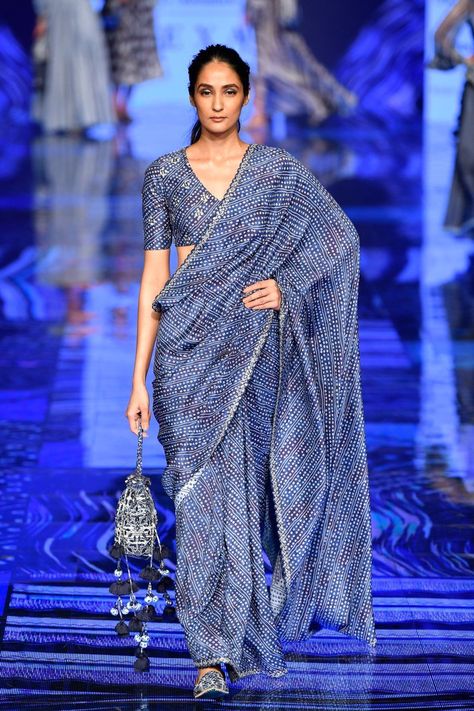 Best  Wedding Pickups from Lakme Fashion Week  #bride #indianbride #shaadisaga #allthingsbridal  #bridaloutfit  #lehenga  #lehengagoals  #celebrityoutfit #designeroutfit #sangeetoutfit #designerwear Lakme Fashion Week Saree, Runway Saree, Jacket Blouse Saree, Lakme Fashion Week 2022, Lakme Fashion Week 2020, Fashion Week 2022, Indian Saree Blouses Designs, Silk Saree Blouse Designs, Elegant Blouse Designs