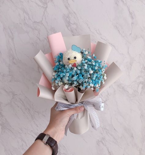 Pom Pom Bouquet, Birthday Balloon Surprise, Doll Bouquet, Easter Fun Food, Korean Crafts, Baby Bouquet, Piping Flowers, Whimsical Flowers, Unique Flower Arrangements