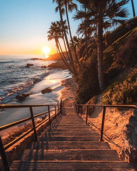 Laguna Beach California, California Sunset, California Photos, California Love, Stairway To Heaven, Beach Living, Beach Landscape, Sunset Views, Beach California