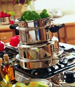 Never run out of burners before food using the Saladmaster Stack Cooking Method. Cook all your meal on one burner on low heat and maximize time, space and flavour! Waterless Cooking Recipes, Saladmaster Cookware, Salad Master Recipes, Saladmaster Recipes, Salad Master, Stainless Steel Pots And Pans, Royal Prestige, Healthy Cookware, Electric Skillet Recipes