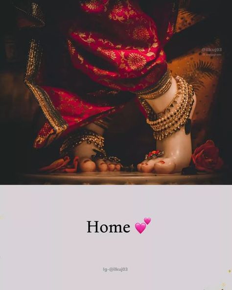 Janmashtami Aesthetic Pics, Bhagwan Ji Aesthetic, Krishna Lotus Feets Aesthetic, Mero Vrindavan, Ancient Indian Paintings, Iskcon Vrindavan, Radha Beauty, Attitude Bio For Instagram, Printable Wall Collage