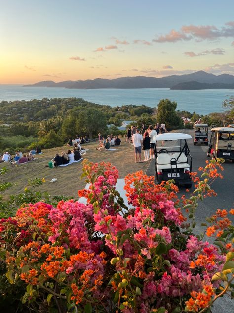 Hamilton island sunset flowers red orange pink floral areangement island life happy hour sunset holiday vacation aesthetic Hamilton Island Aesthetic, Hamilton Island Australia, Sunset Holiday, Grad Trip, Island Aesthetic, Sunset Flowers, Island Sunset, Life Dreams, Hamilton Island