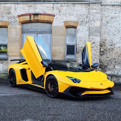 Lamborghini Aventador SV Audi Motorsport, Cars Lamborghini, Luxury Photography, New Sports Cars, Cars Auto, Lamborghini Cars, Mc Laren, Ferrari Car, Super Luxury Cars