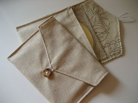 More money envelope ideas Fabric Envelopes, Desain Tote Bag, Packaging Idea, Money Envelope, Canvas Bag Design, Fabric Envelope, Clothing Packaging, Handmade Packaging, Diy Envelope