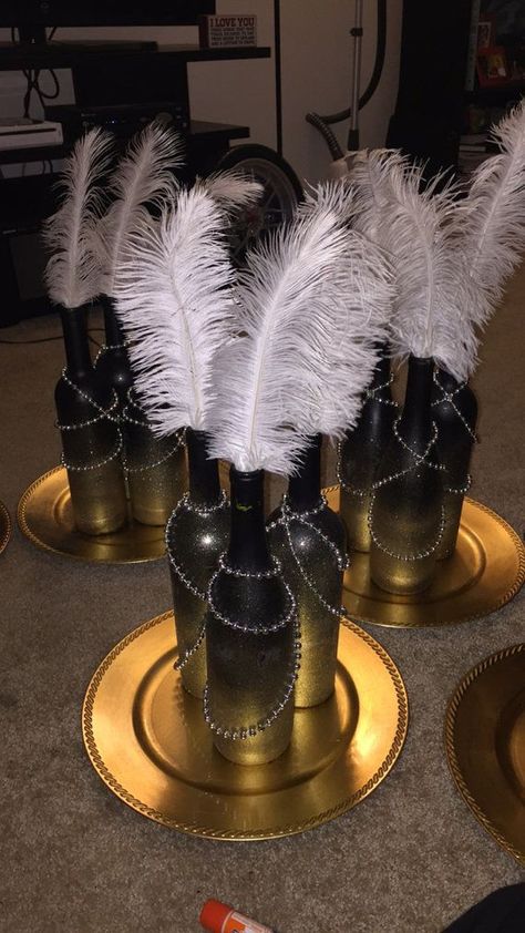 1920s Party Decorations, Harlem Nights Party, Gatsby Birthday Party, Gatsby Party Decorations, Speakeasy Party, Great Gatsby Theme, Harlem Nights, Roaring 20s Party, 1920s Party