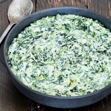 Keto Creamed Spinach Recipe, Steakhouse Creamed Spinach Recipe, Healthy Creamed Spinach, Creamed Spinach Recipe Easy, Keto Apps, Keto Creamed Spinach, Spinach Gratin, Creamed Spinach Recipe, Mennonite Recipes