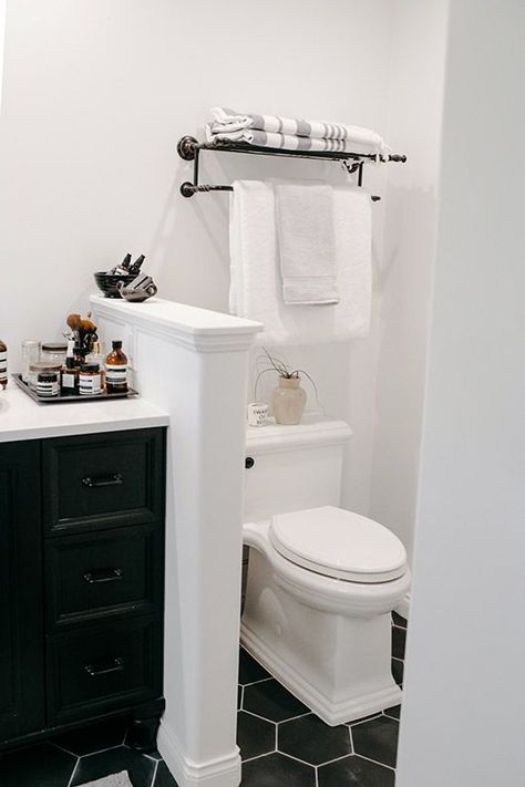 Small Farmhouse Bathroom, Bathroom Improvements, Black And White Bathroom, White Bathroom Designs, My Bathroom, Bathroom Remodel Shower, Upstairs Bathrooms, Bathroom Redo, Vintage Bathroom